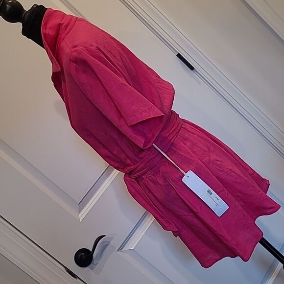 LUMIERE sz S/S Romper w/crossover tie, fuchsia, pockets - Picture 3 of 12